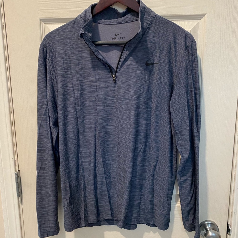 Nike long sleeve men’s half zip size medium